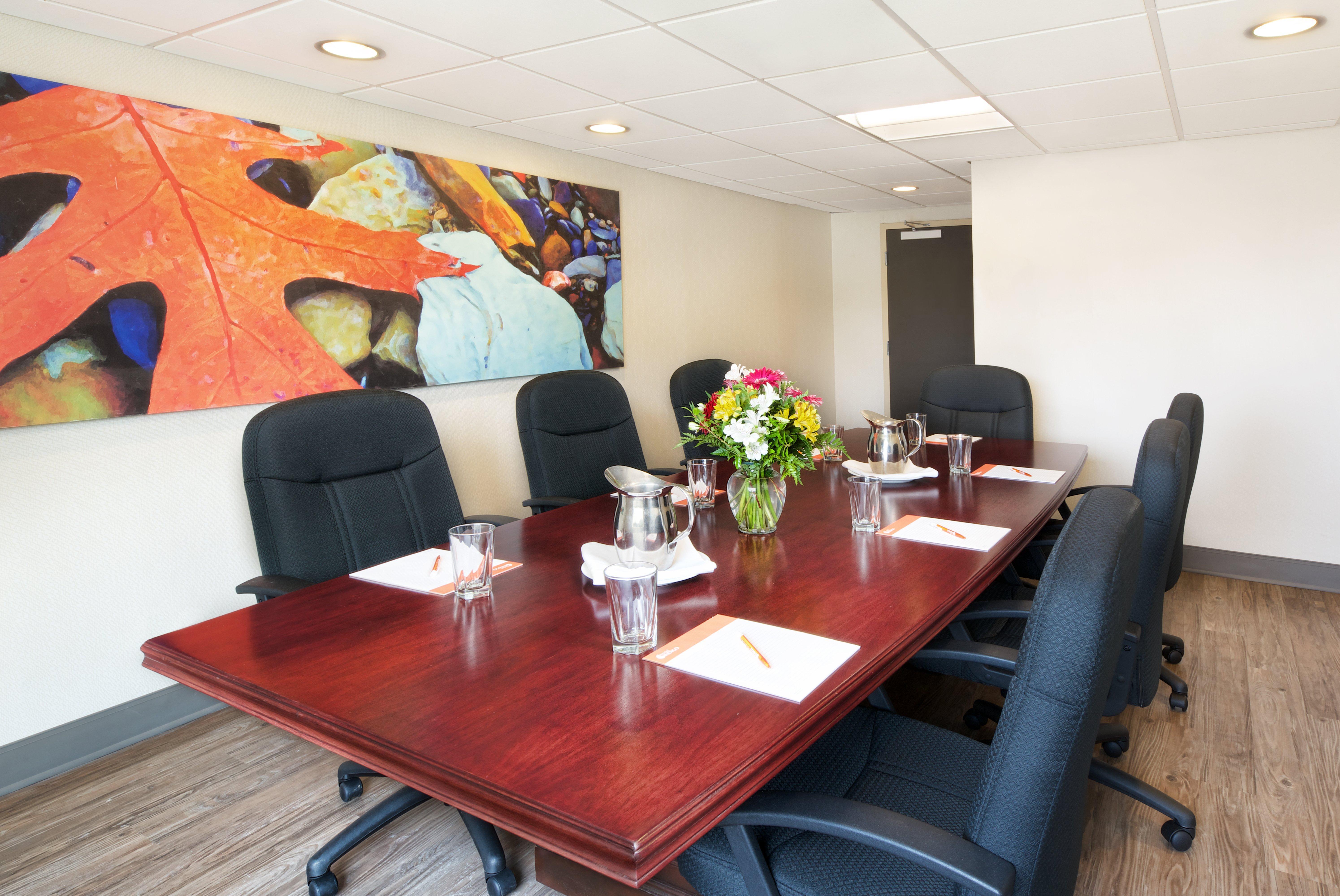 Hotel Indigo Cleveland Beachwood By Ihg Esterno foto